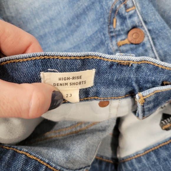 (NWOT) Madewell High Rise Denim Shorts - 23 - Picture 4 of 4